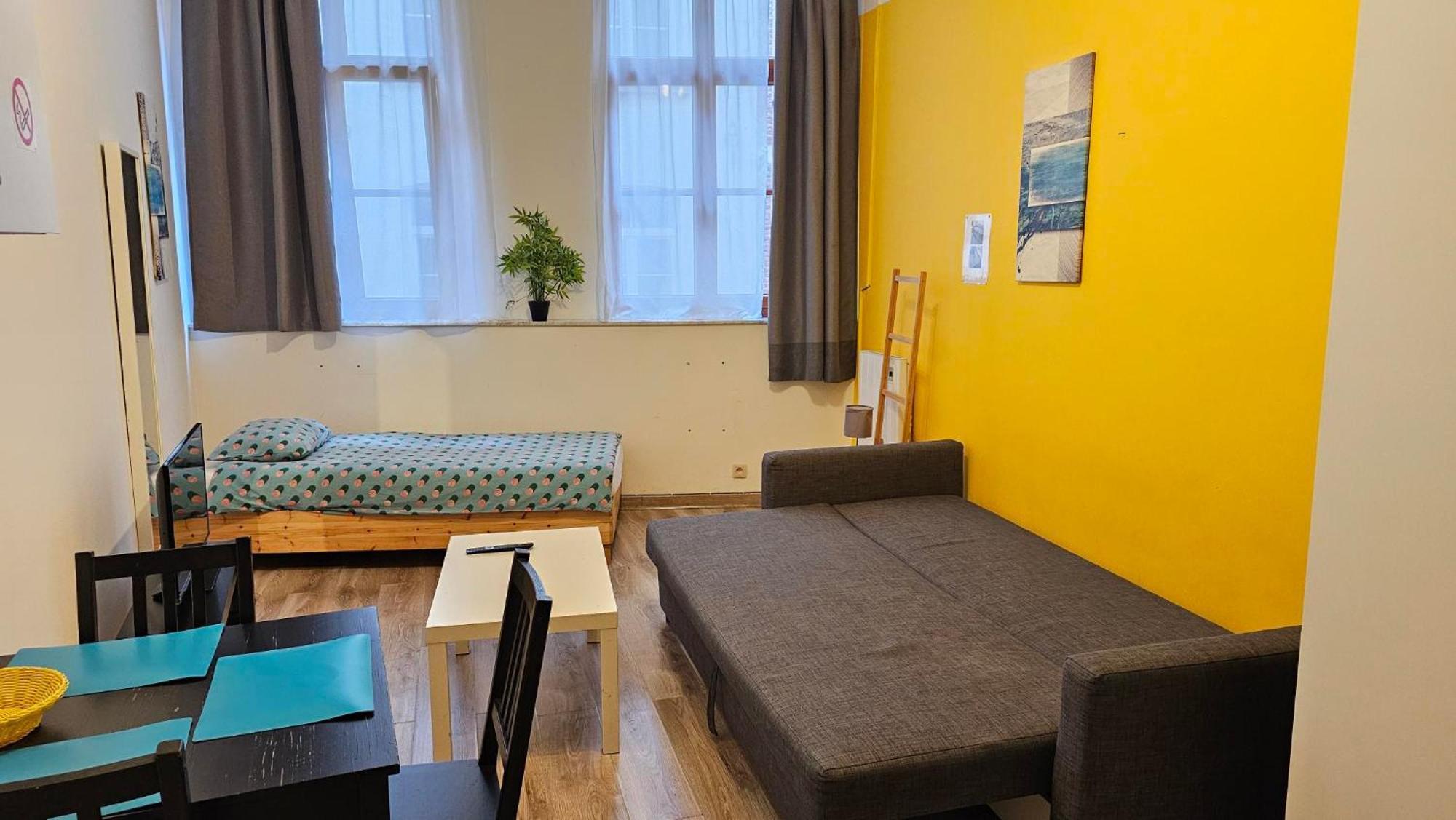 Apartamento Chez Esmara Et Philippe Fourche Bruselas Habitación foto